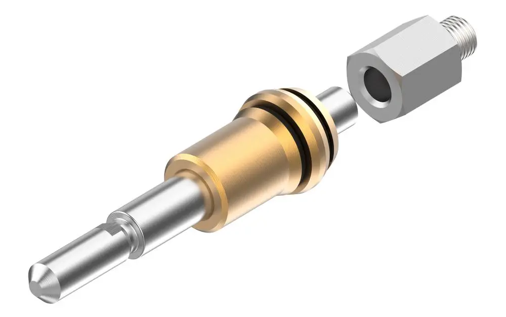 Adapter für Heizungsanwendungen, hergestellt von Danfoss. Zeigt eine Verbindung zwischen zwei Komponenten, gefertigt aus Metall und mit Dichtungen zur Gewährleistung der Abdichtung.